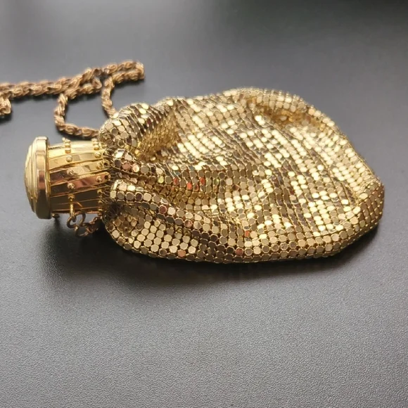 Vintage Whiting & Davis Gold Mesh Expandable Bag - Picture 4 of 12